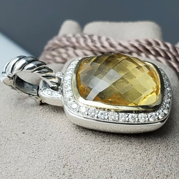 David Yurman Pendant. - Picture 5 of 5